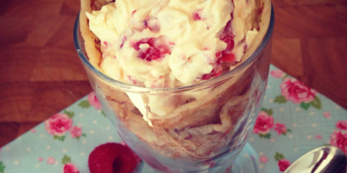 You are currently viewing Raspberry Meringue Crêpes