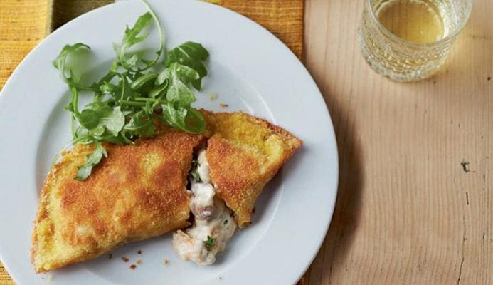 Read more about the article Crispy Chicken and Mushroom Pancakes