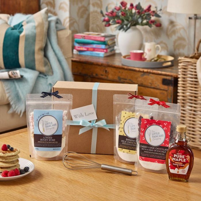 Luxury Pancake Lovers’ Gift Hamper – 3 Pancake Mixes, Whisk and Maple Syrup